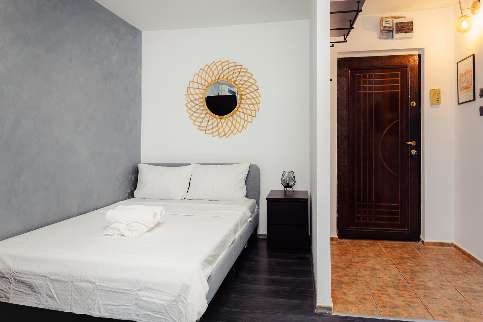 Central Modern Apartment - Victory Square Near Government Building Bucarest Extérieur photo